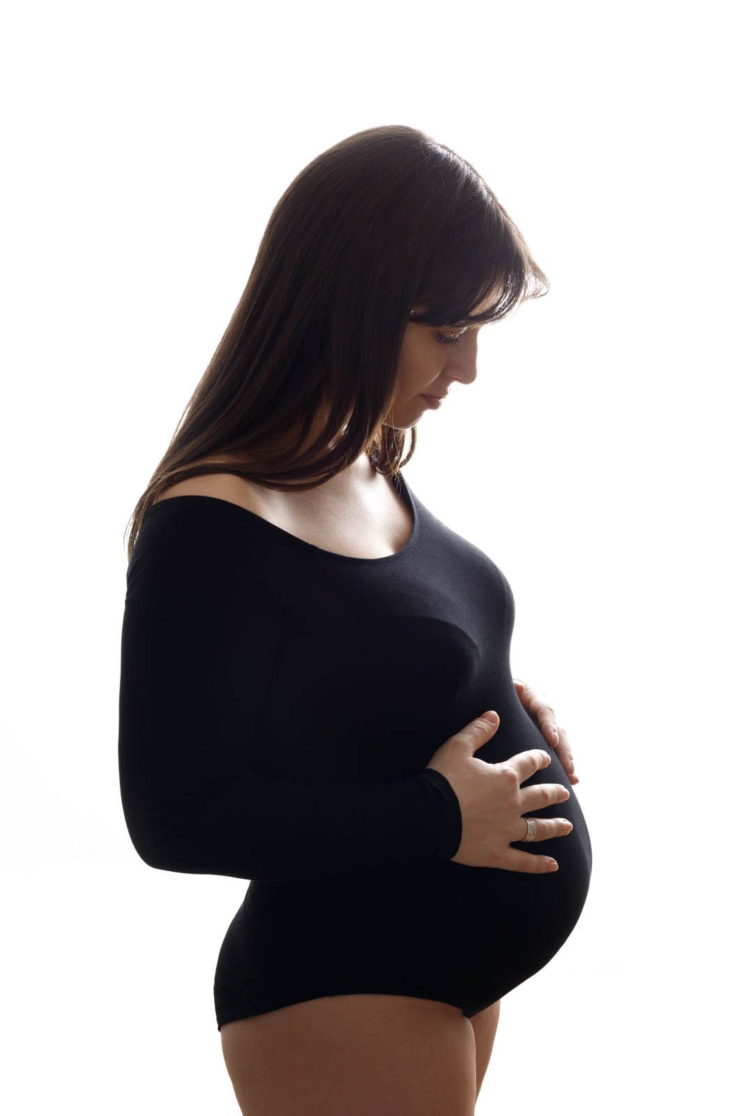 Elegant maternity silhouette — Tbilisi maternity photographer
